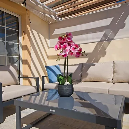Luxury 2br Ocean Views Heated Pool Garage